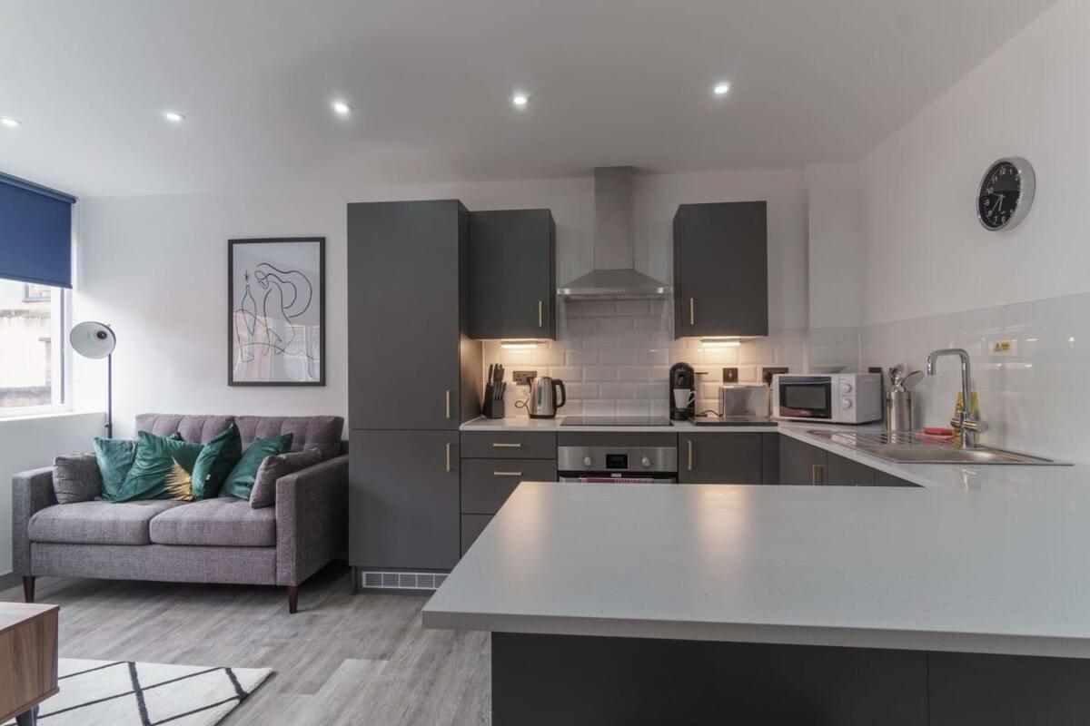 Contemporary 1 Bedroom Preston Apartment エクステリア 写真