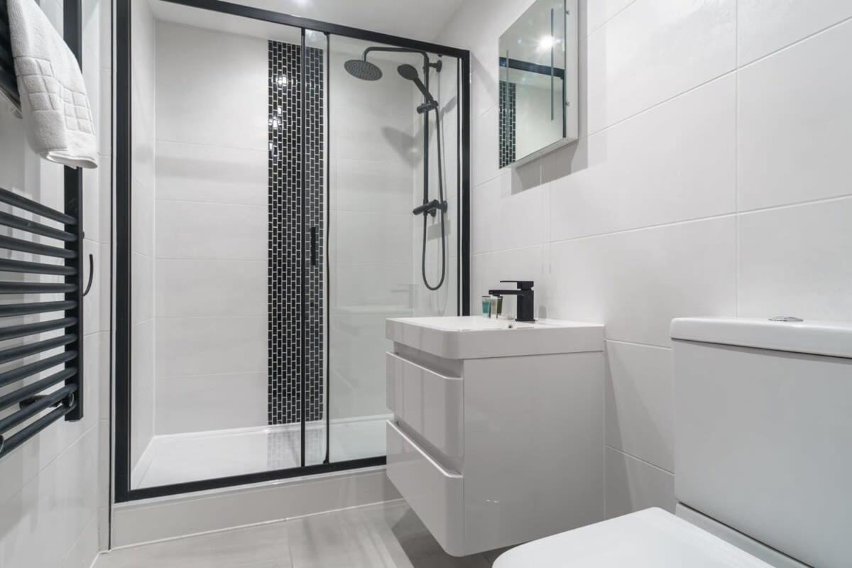 Contemporary 1 Bedroom Preston Apartment エクステリア 写真