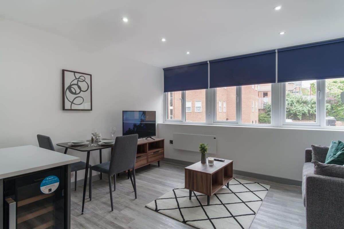 Contemporary 1 Bedroom Preston Apartment エクステリア 写真